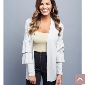 Vestique Cardigan